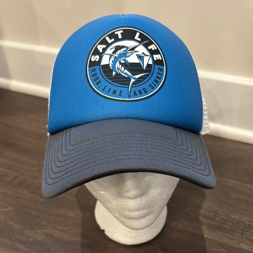 Salt Life Marlin Circle logo patch, snapback trucker/ball cap,6 vent panel,mesh